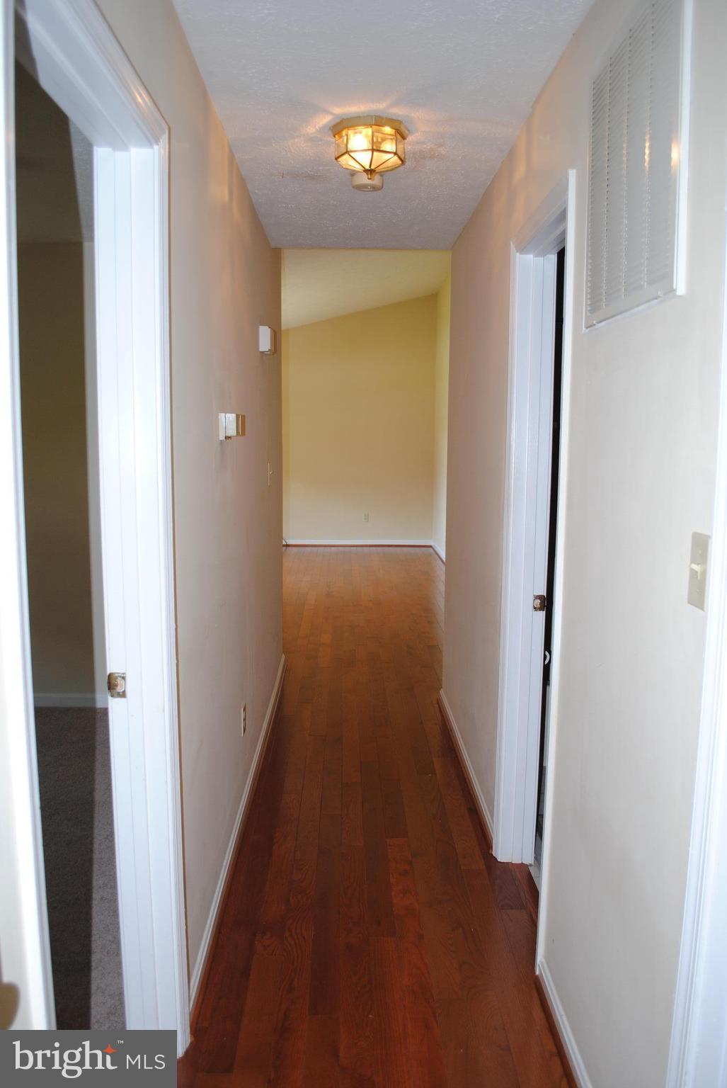 PANQUIA OAKS SUB - Residential Lease