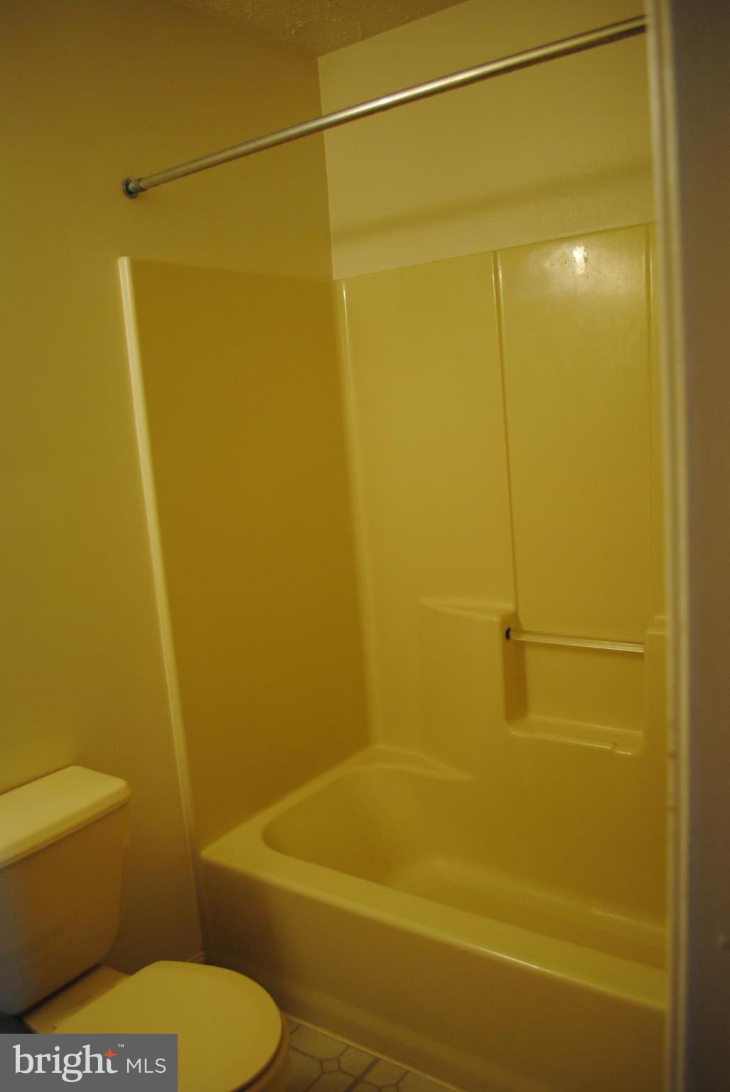 PANQUIA OAKS SUB - Residential Lease