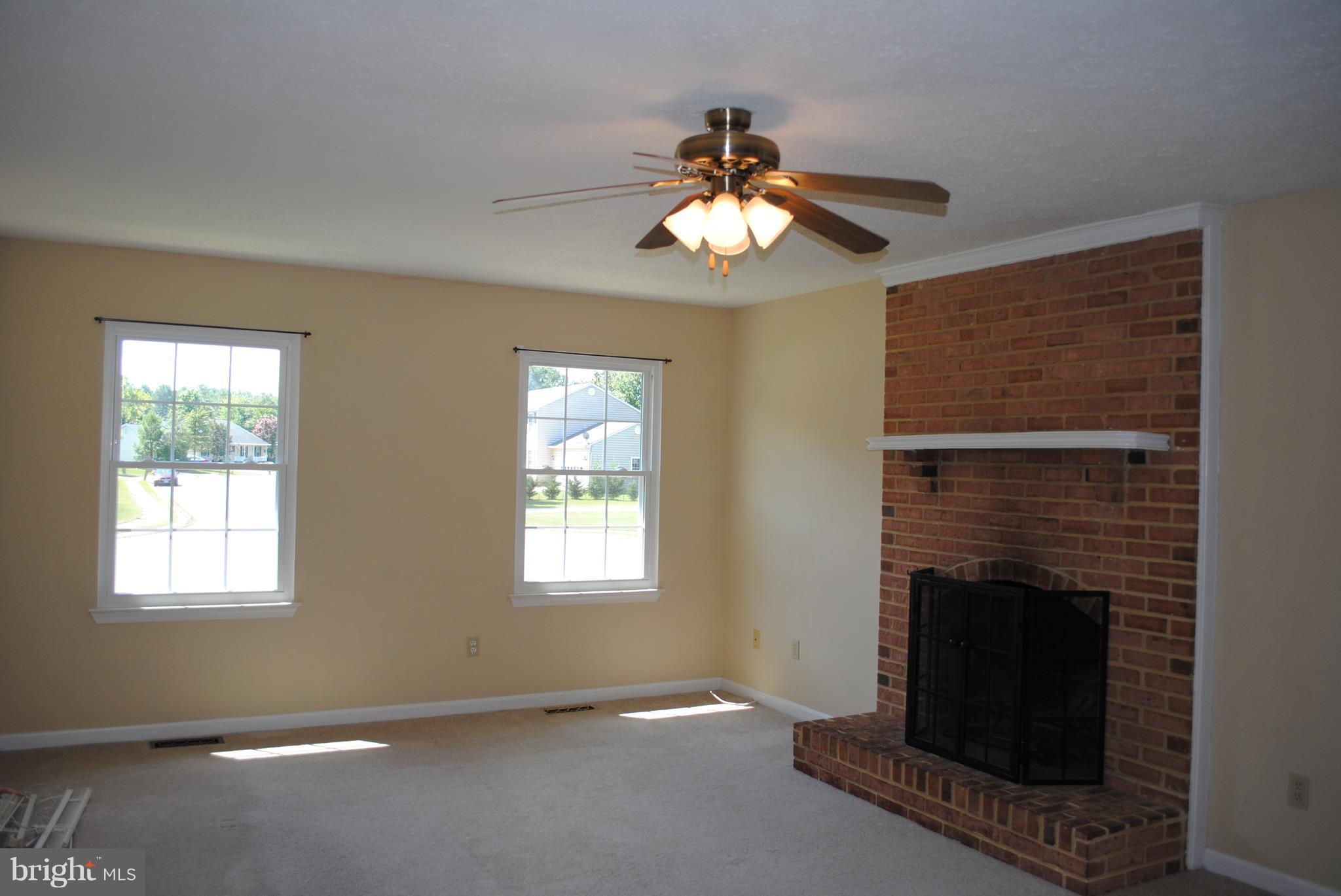 PANQUIA OAKS SUB - Residential Lease