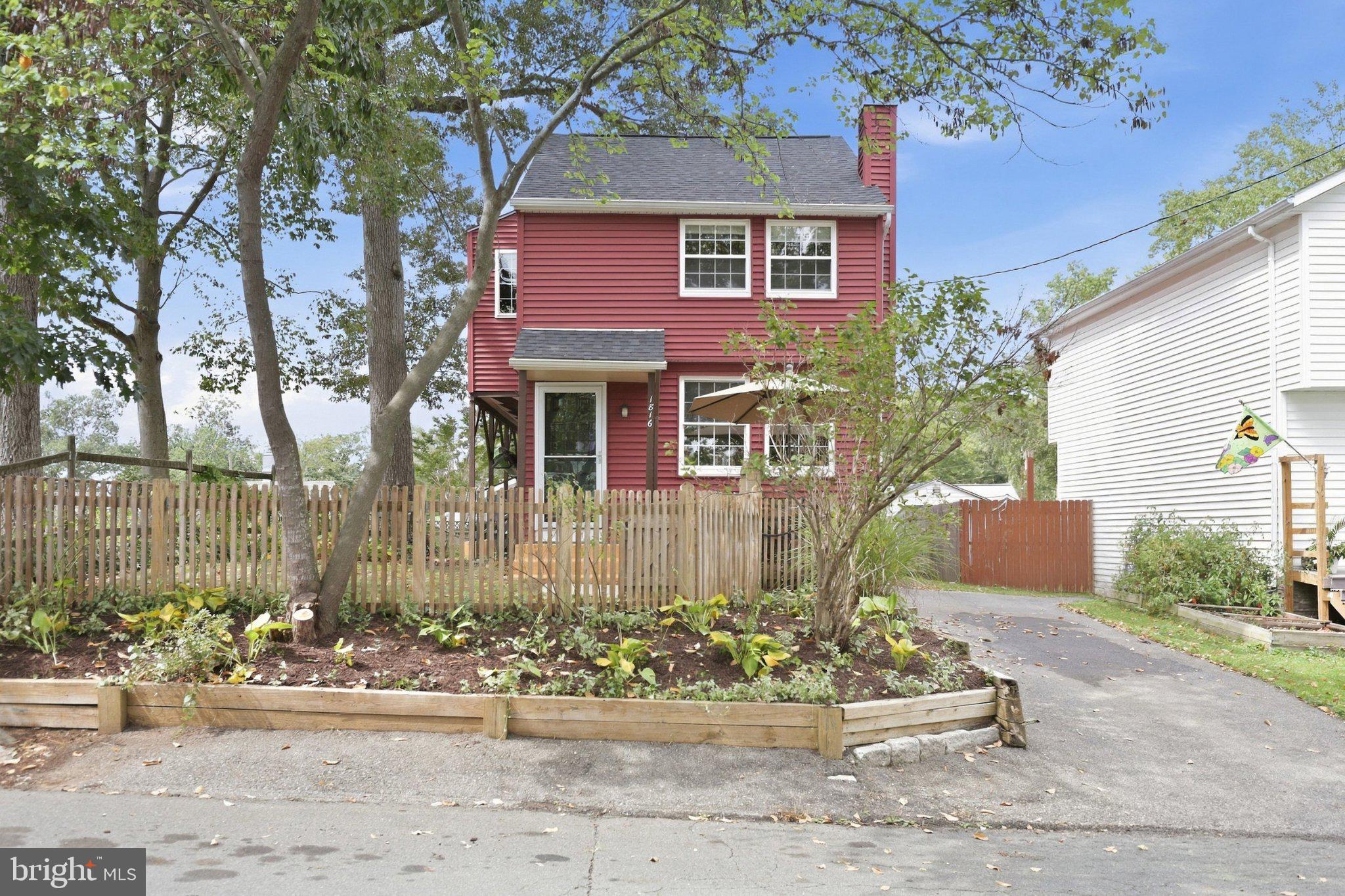1816 GLENARM ROAD