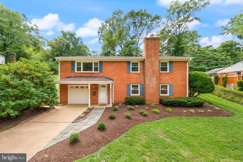 Photo of 4426 Rockcrest Drive, FAIRFAX, VA 22032 (MLS # VAFX2340692)