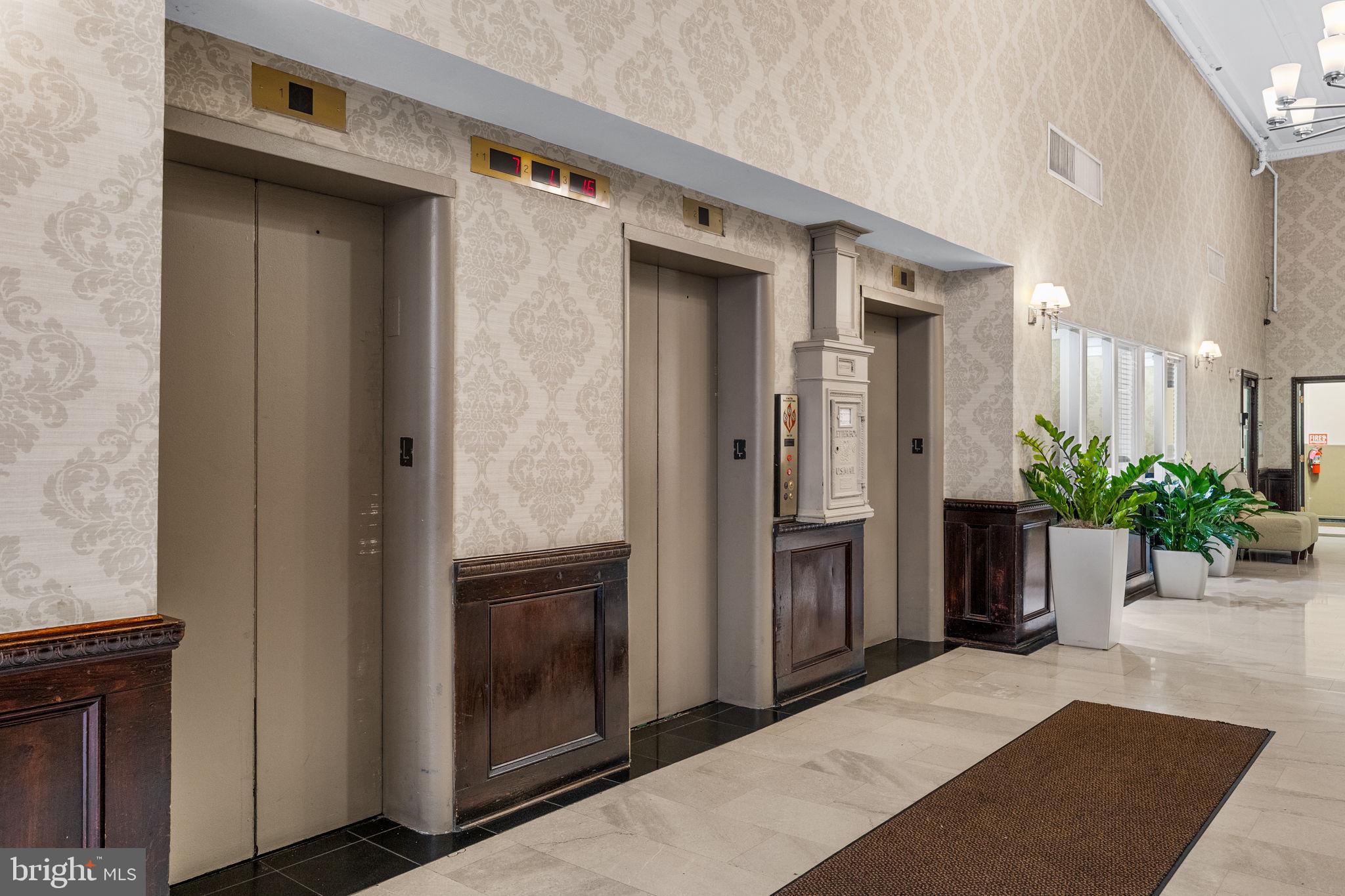 WASHINGTON SQ WEST - Residential