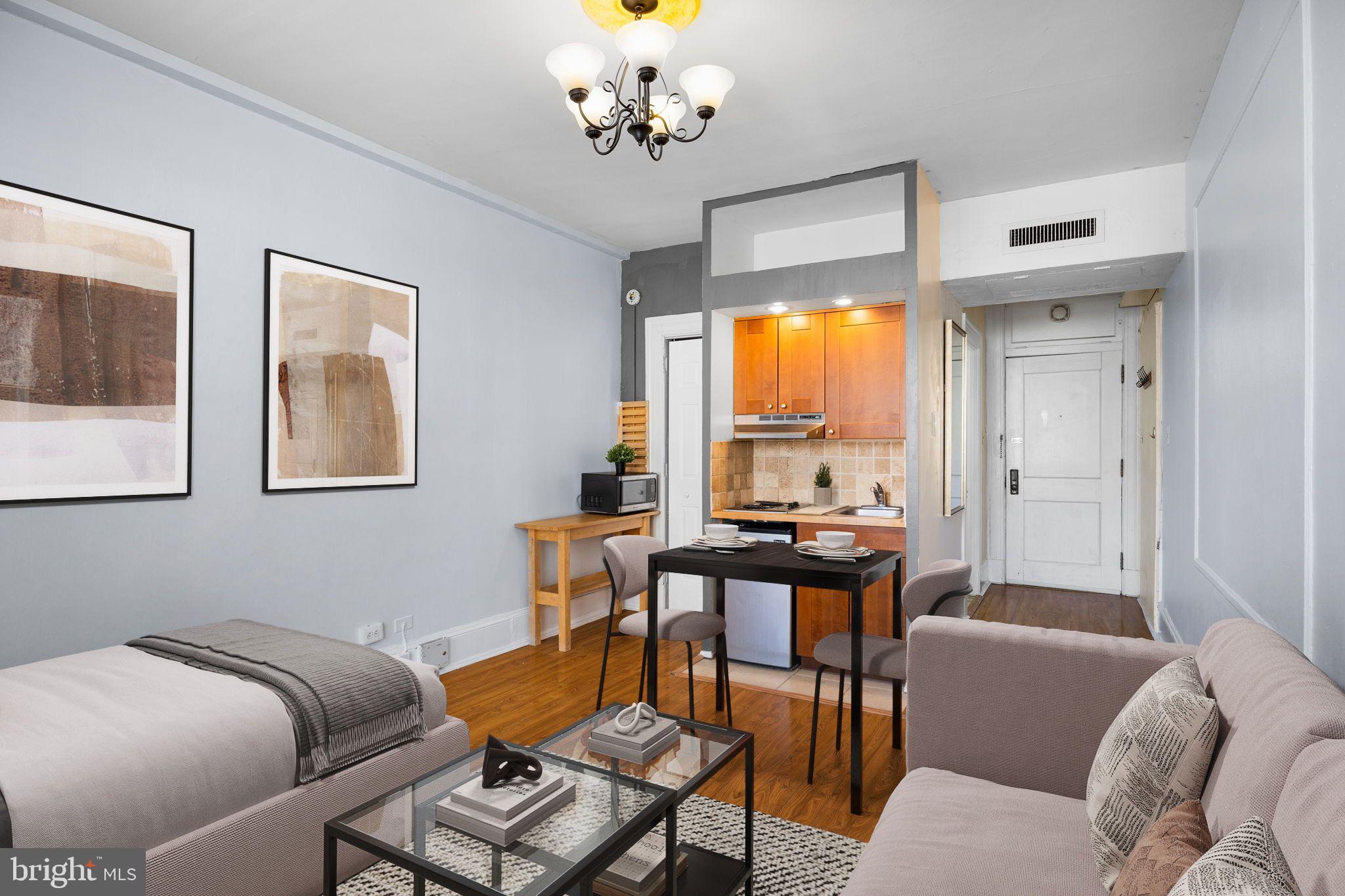 WASHINGTON SQ WEST - Residential