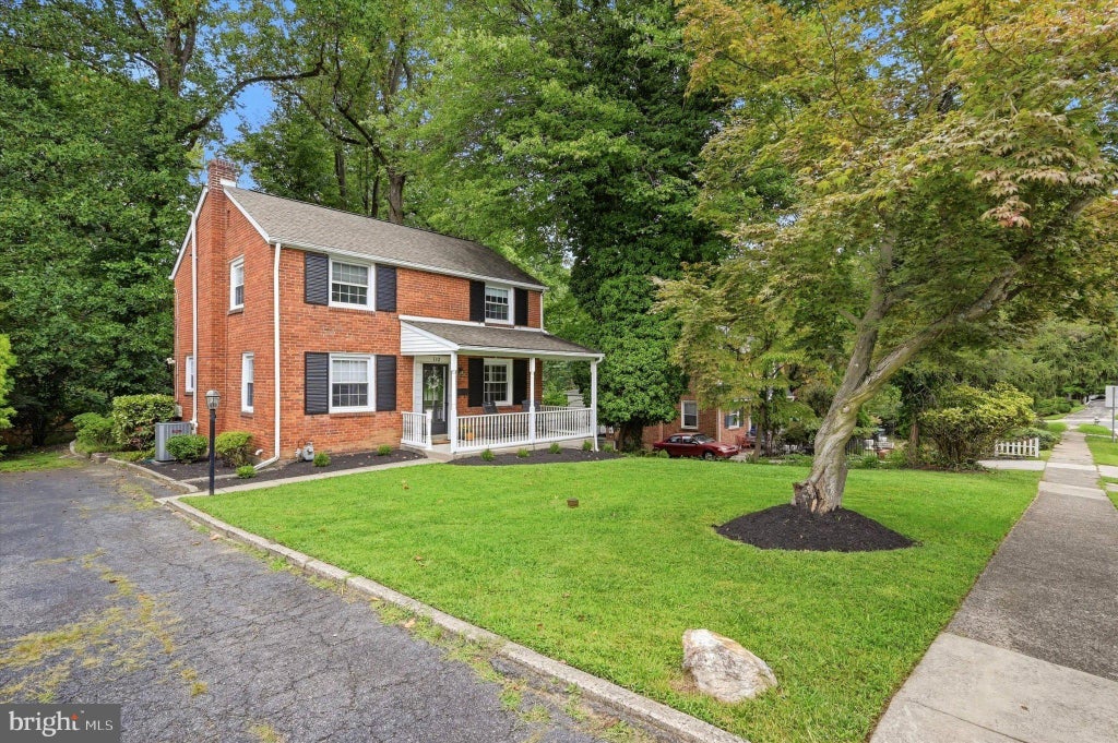 Photo of 112 Ashwood Road, SPRINGFIELD, PA 19064 (MLS # PADE2123074)