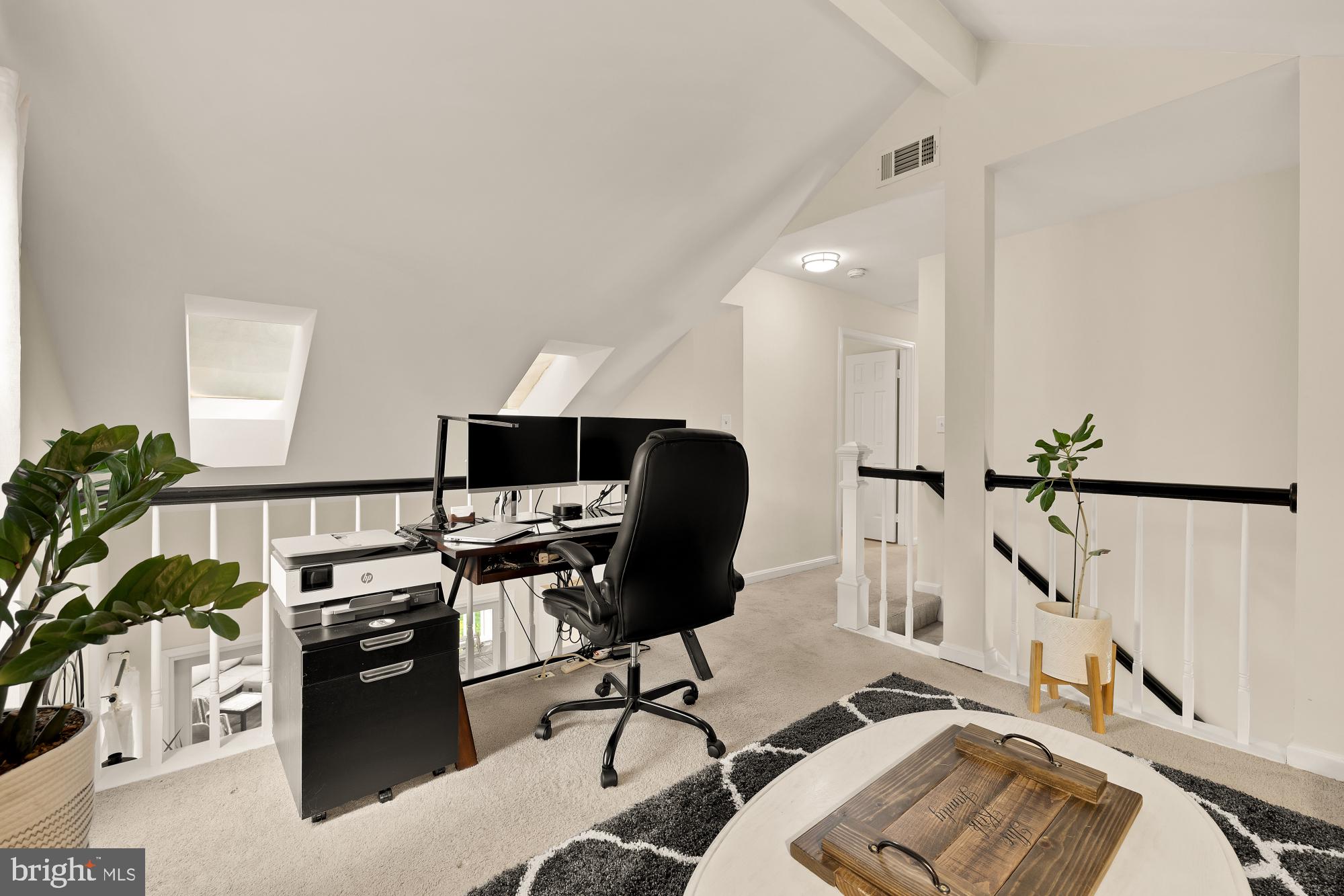 HALLOWELL - Residential