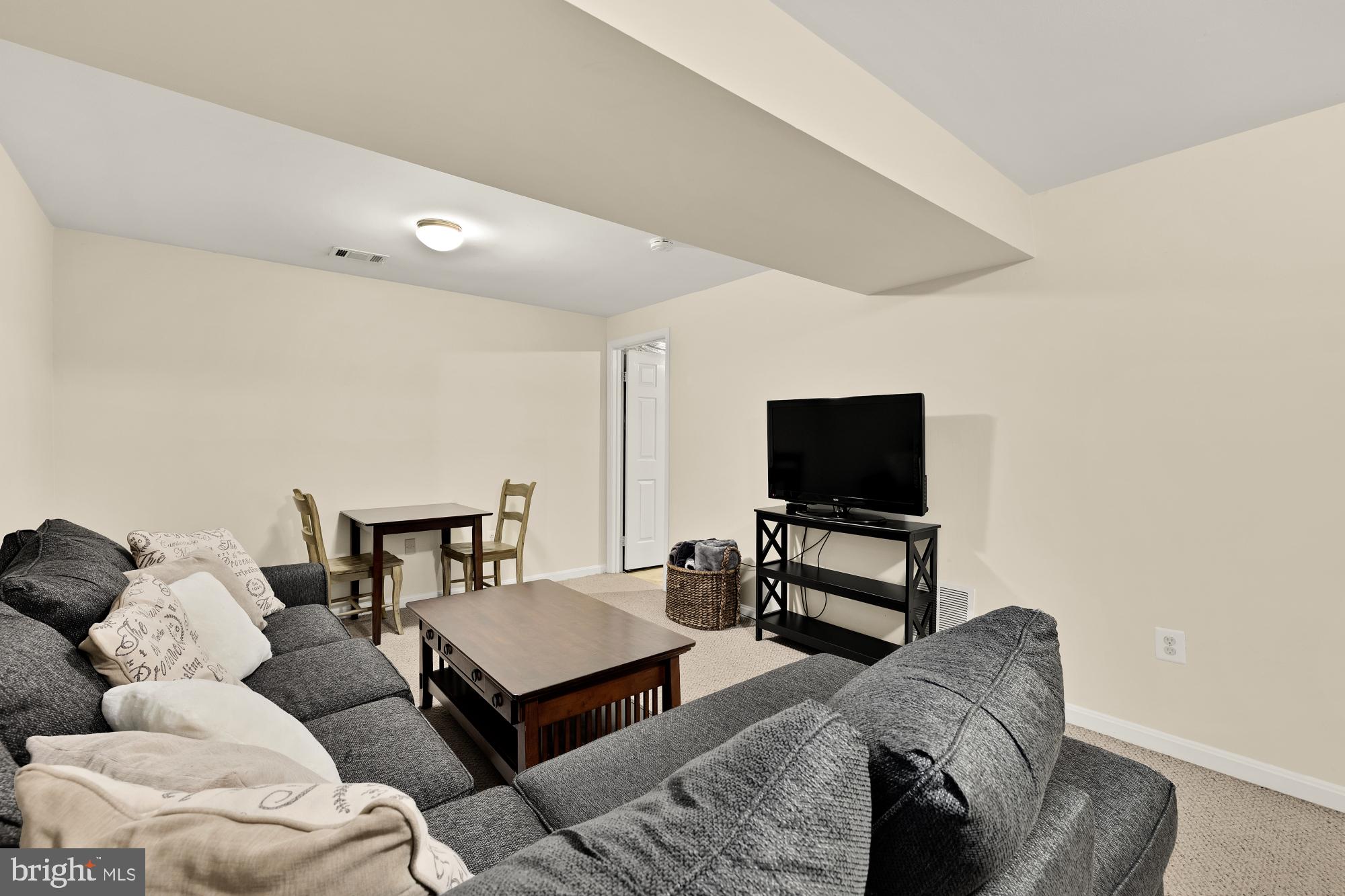 HALLOWELL - Residential