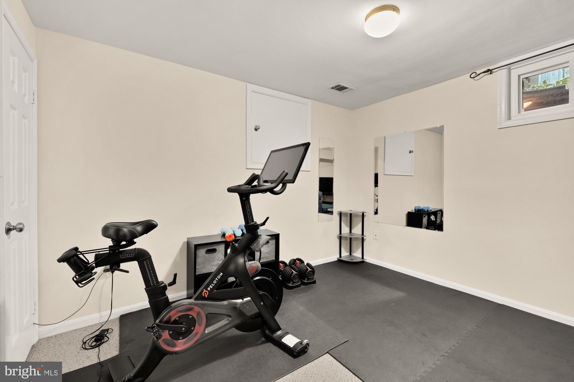 HALLOWELL - Residential