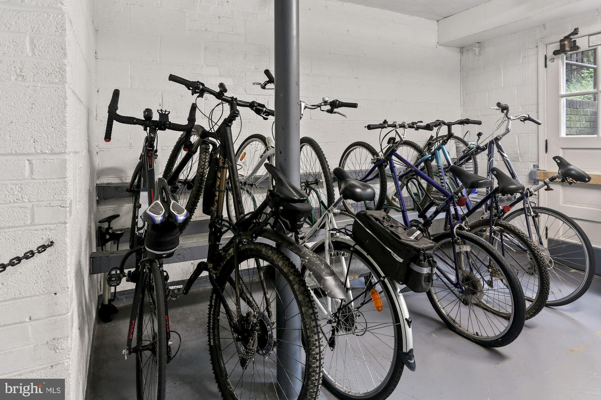 COURTHOUSE - Residential Lease