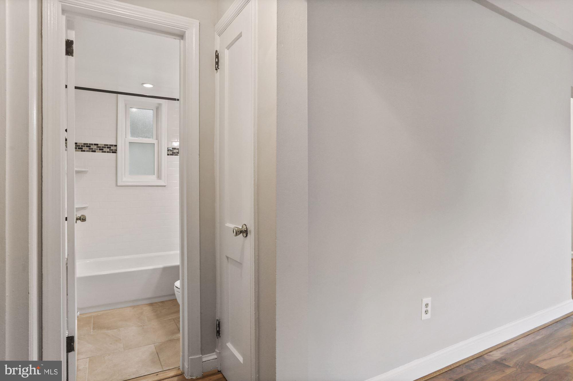 COURTHOUSE - Residential Lease