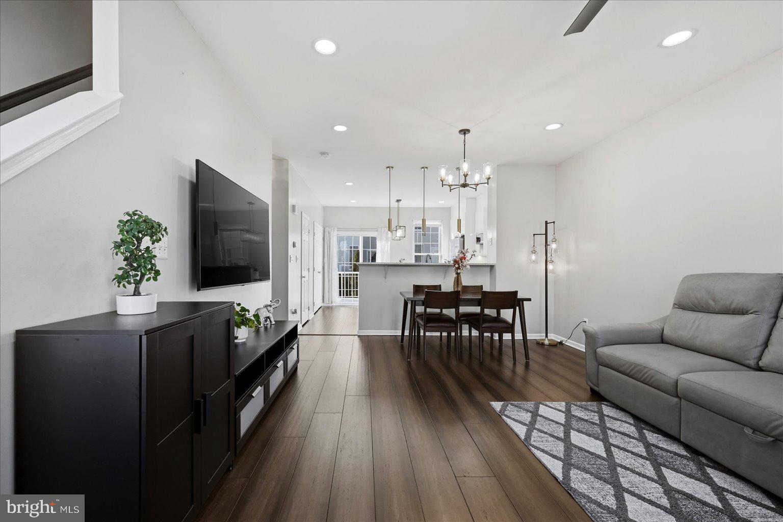 AMBERLEA AT SOUTH RIDING - Residential