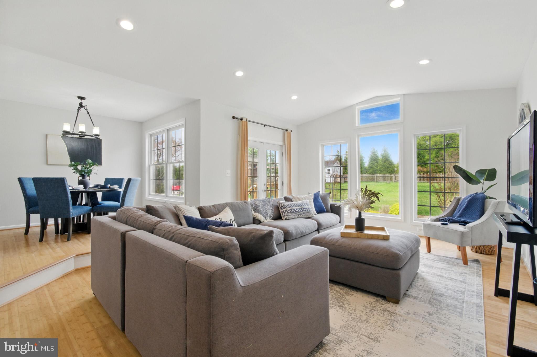 GLENMONT - Residential