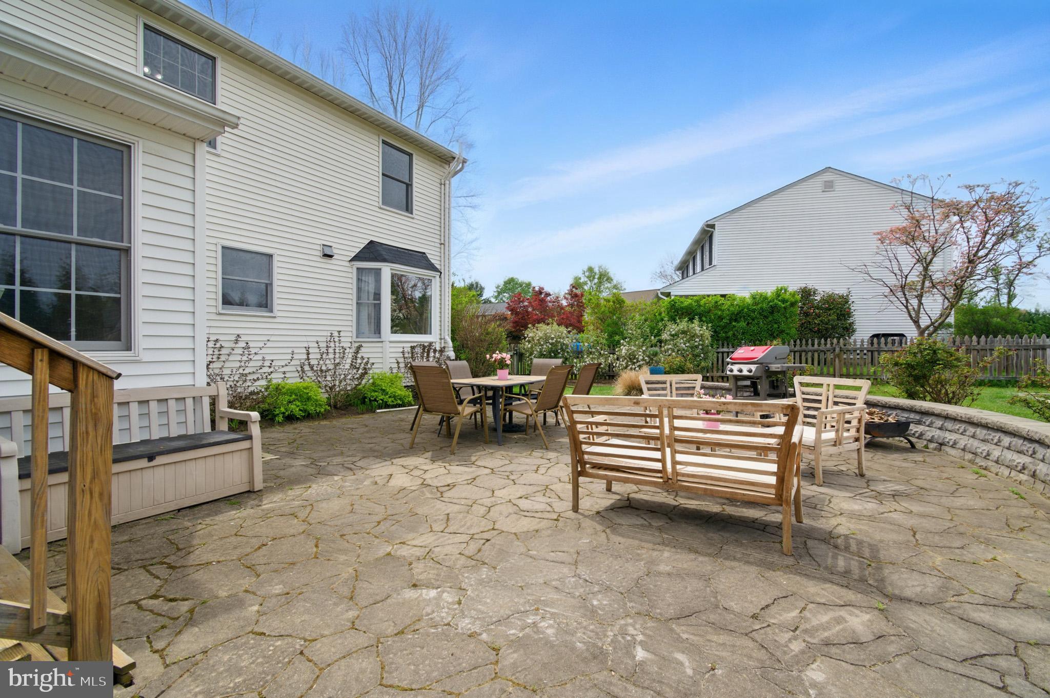 GLENMONT - Residential