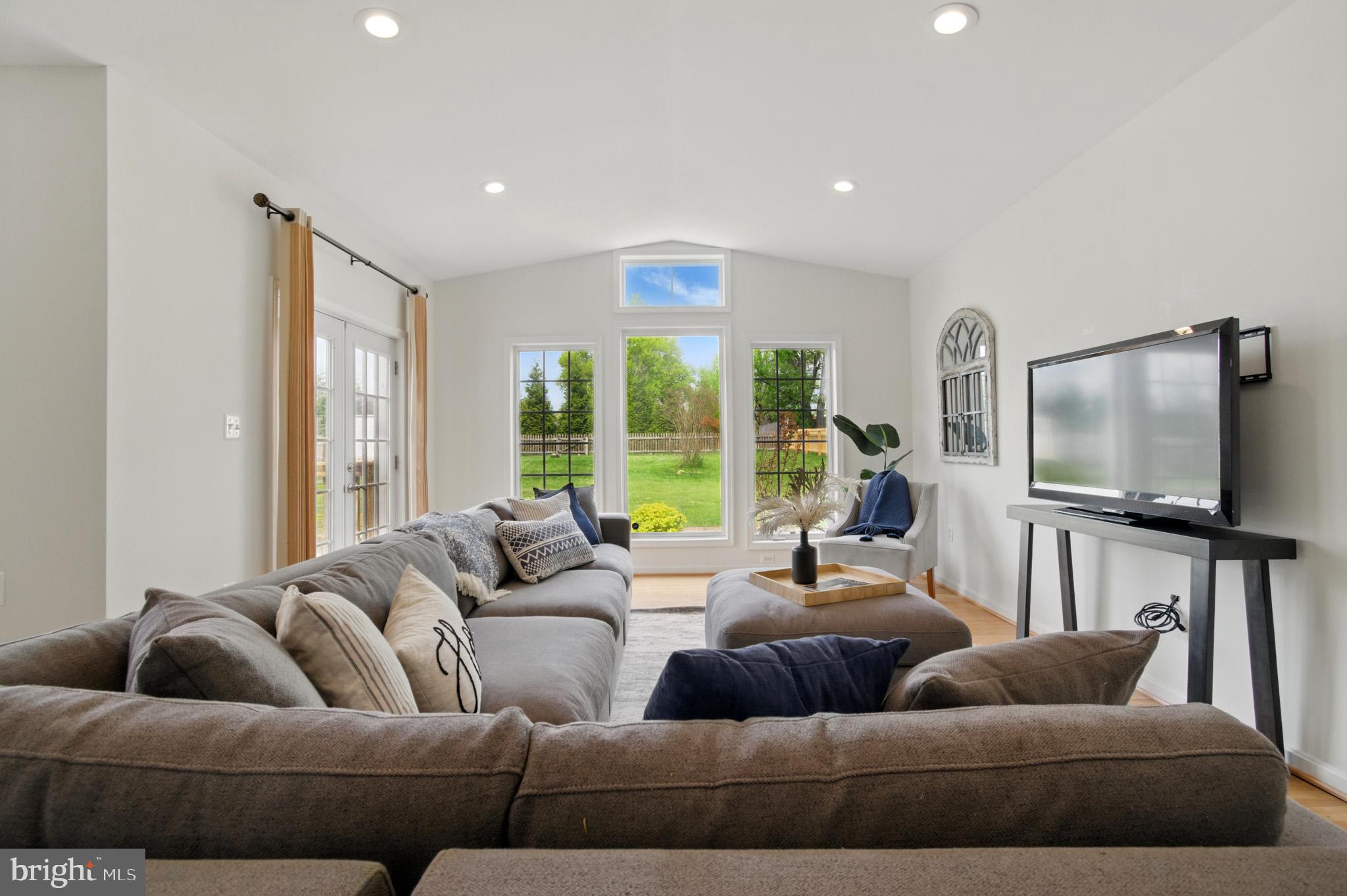 GLENMONT - Residential