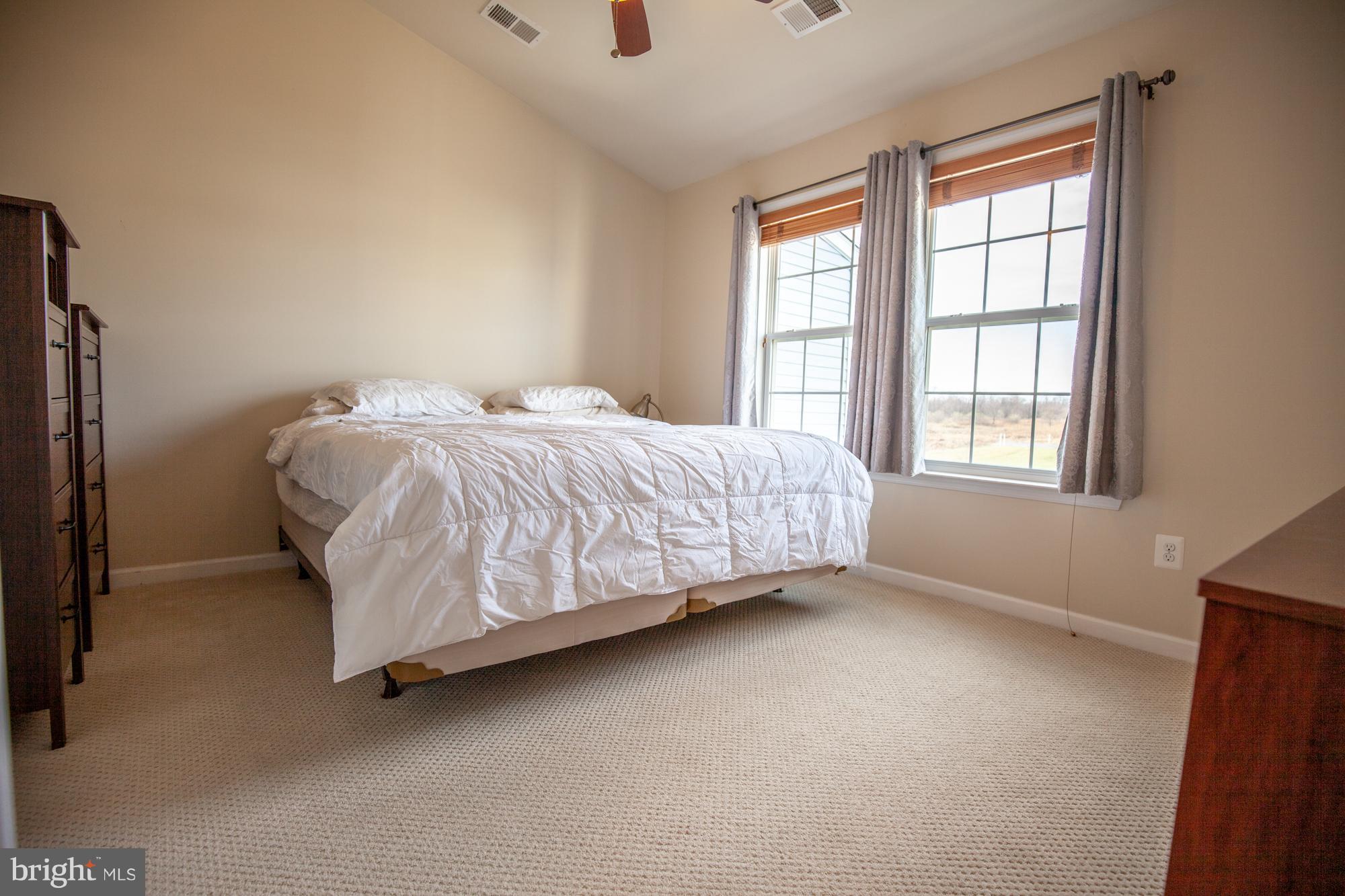 LAKELAND PLACE - Residential Lease