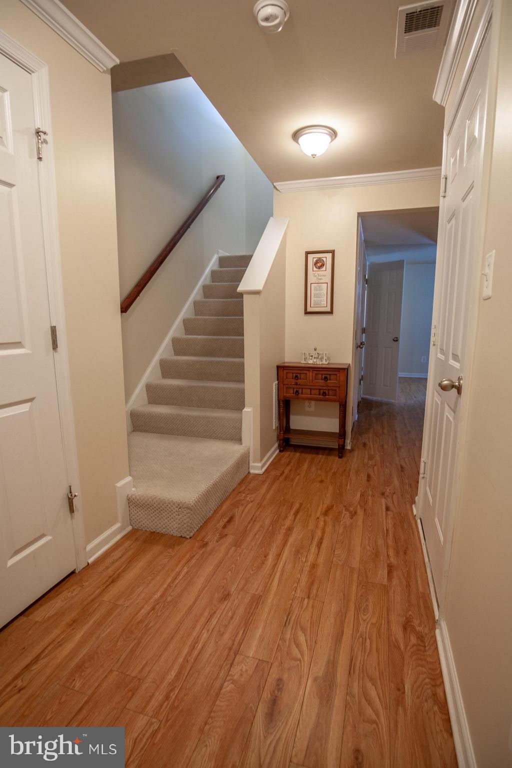 LAKELAND PLACE - Residential Lease