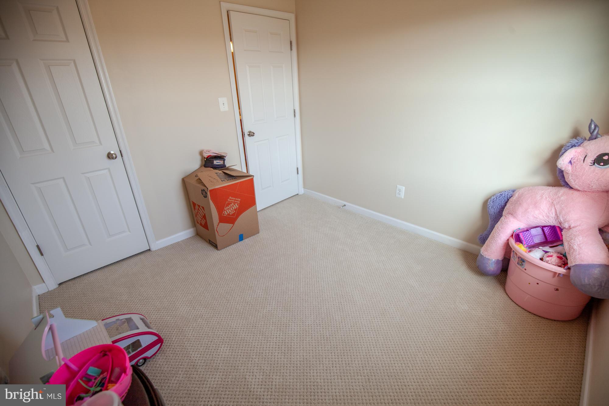 LAKELAND PLACE - Residential Lease