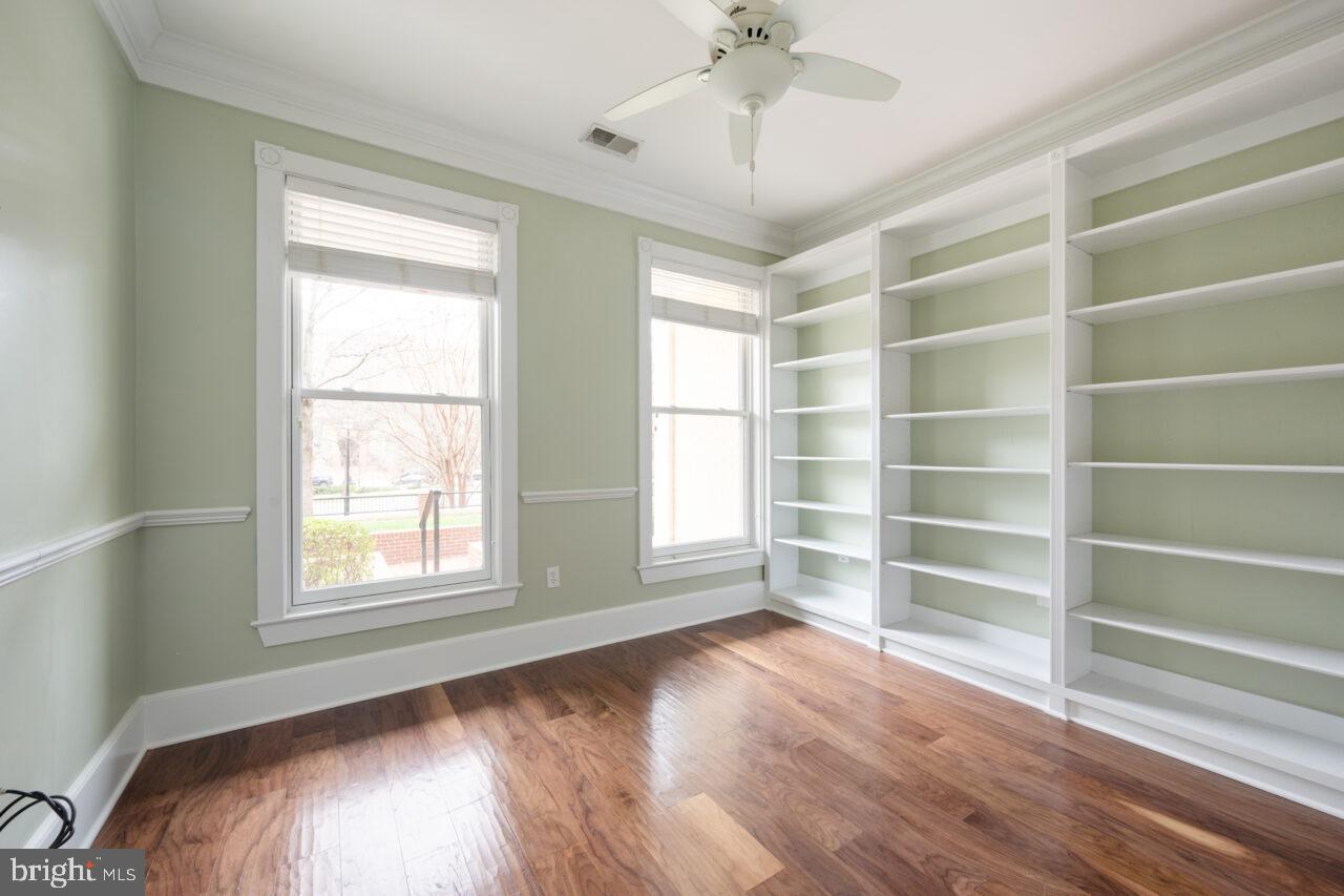 900 NORTH WASHINGTON STREET CONDOMINIUMS - Residential Lease