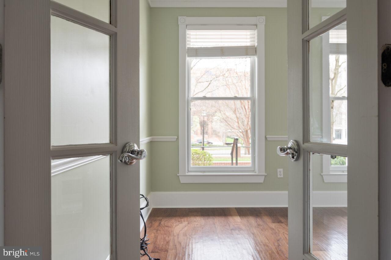 900 NORTH WASHINGTON STREET CONDOMINIUMS - Residential Lease