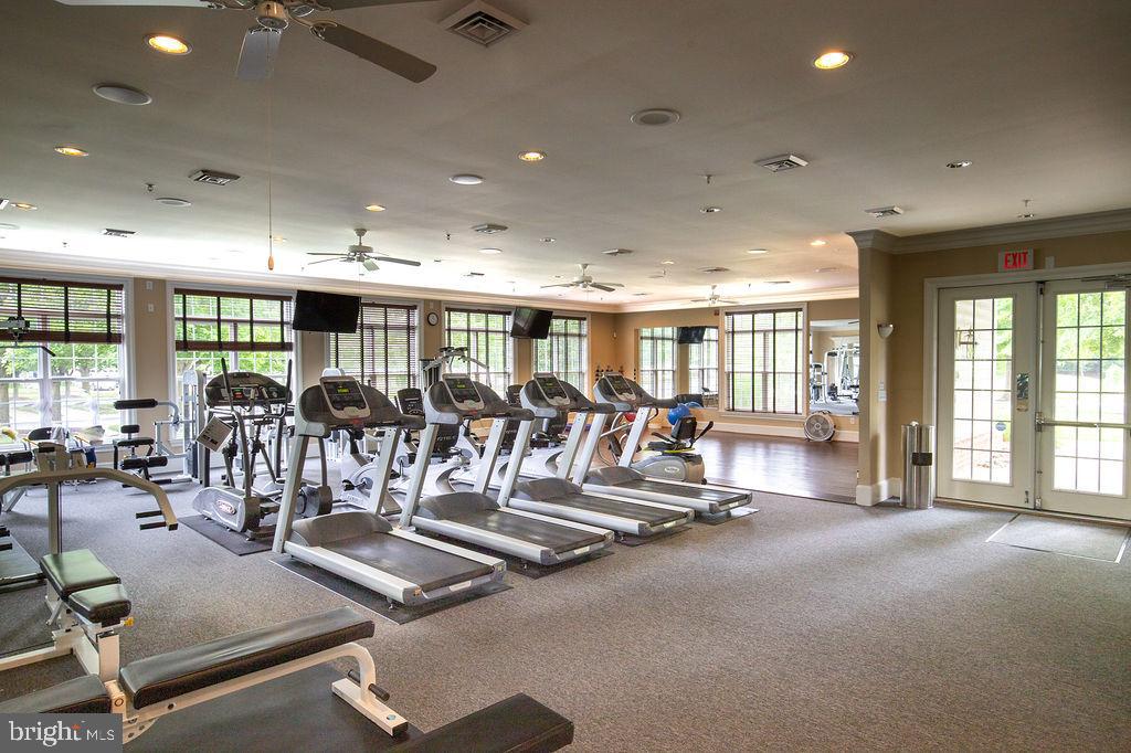 SYMPHONY VILLAGE AT CENTREVILLE - Residential