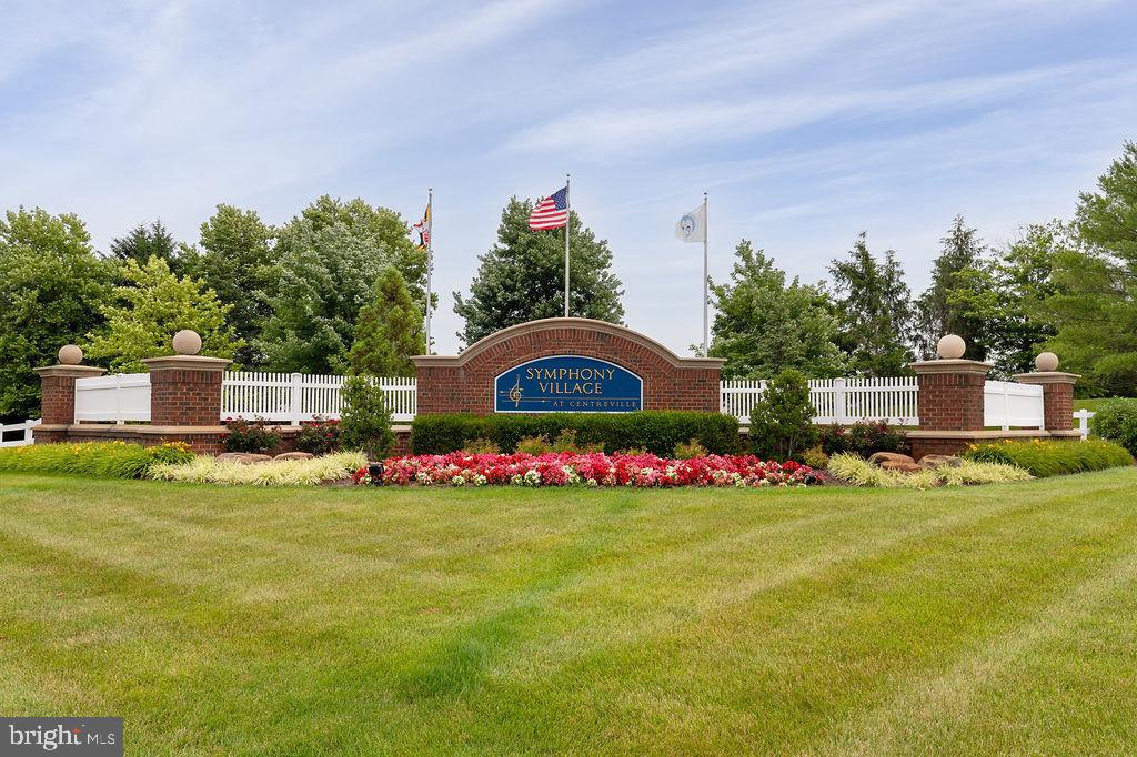 SYMPHONY VILLAGE AT CENTREVILLE - Residential