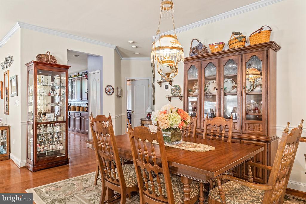 SYMPHONY VILLAGE AT CENTREVILLE - Residential