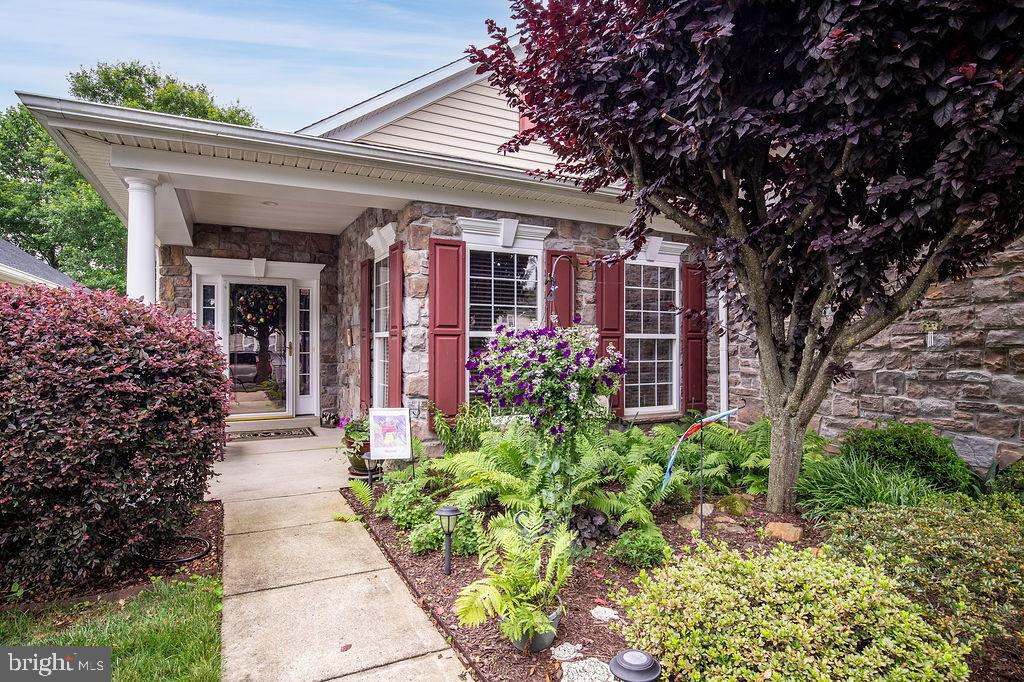 SYMPHONY VILLAGE AT CENTREVILLE - Residential