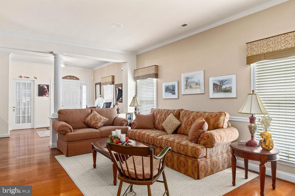 SYMPHONY VILLAGE AT CENTREVILLE - Residential