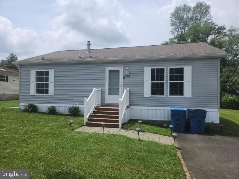 Come see this 8 year young 2 bed 2 bath home in Colonial Heritage. Open concept living room and eat in kitchen with new gas stove and microwave. The master bedroom is large with an oversized master bath that features a walk in corner shower. The home has a second bedroom, hall bath and laundry room with washer and dryer. Out back you will find a deck and 8 x 8 shed. Schedule your showing today.