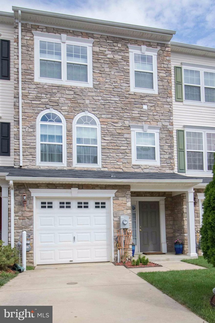 Spacious town home just painted with new carpet, new wood floors and privacy blinds added.  The backyard has a privacy vinyl fence and is landscaped nicely with sod and pavers. This town home has a freshly stained deck great for barbecuing. Centrally located to shopping, restaurants and the base.