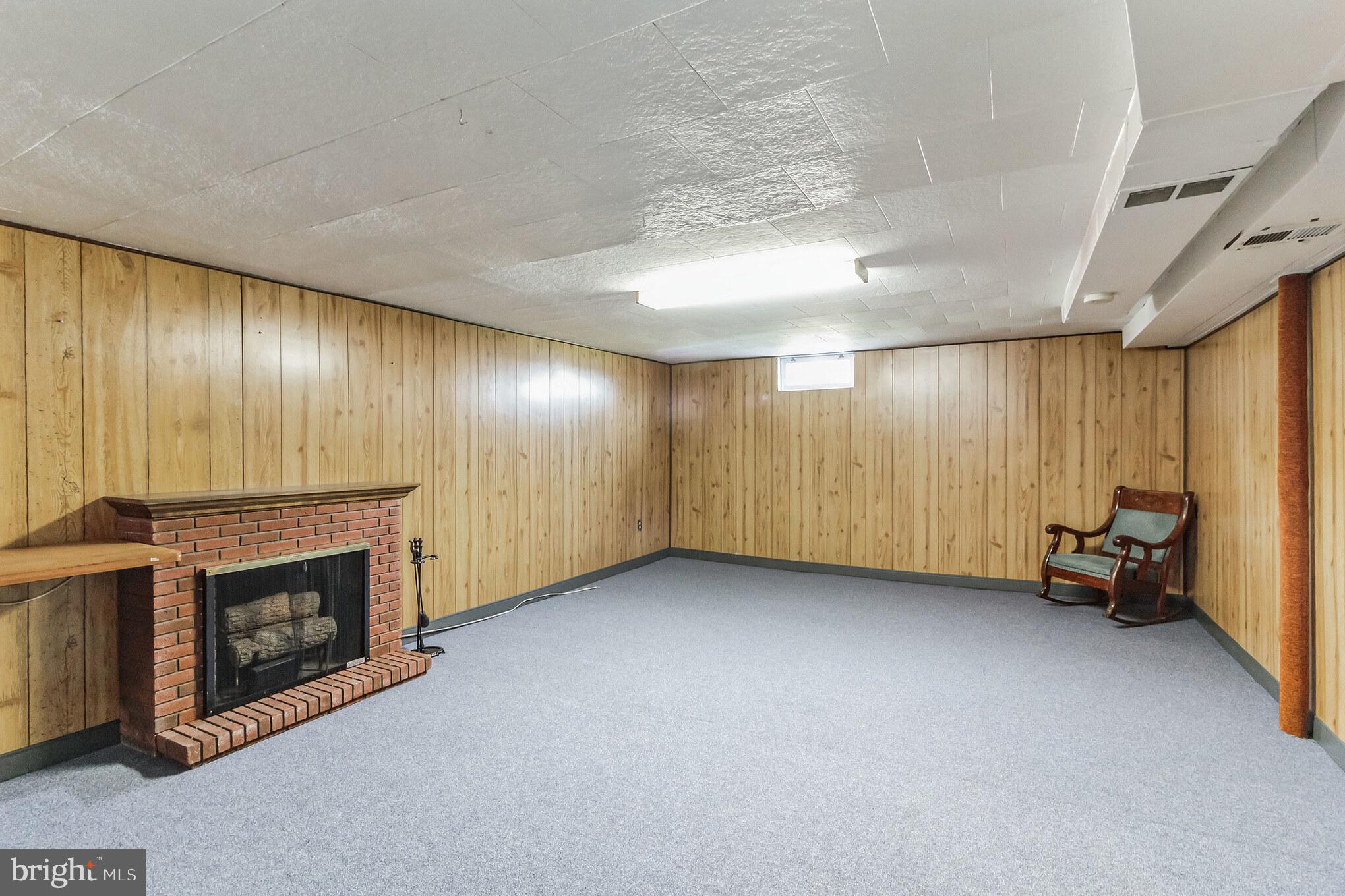 ALPINE GARDENS - Residential