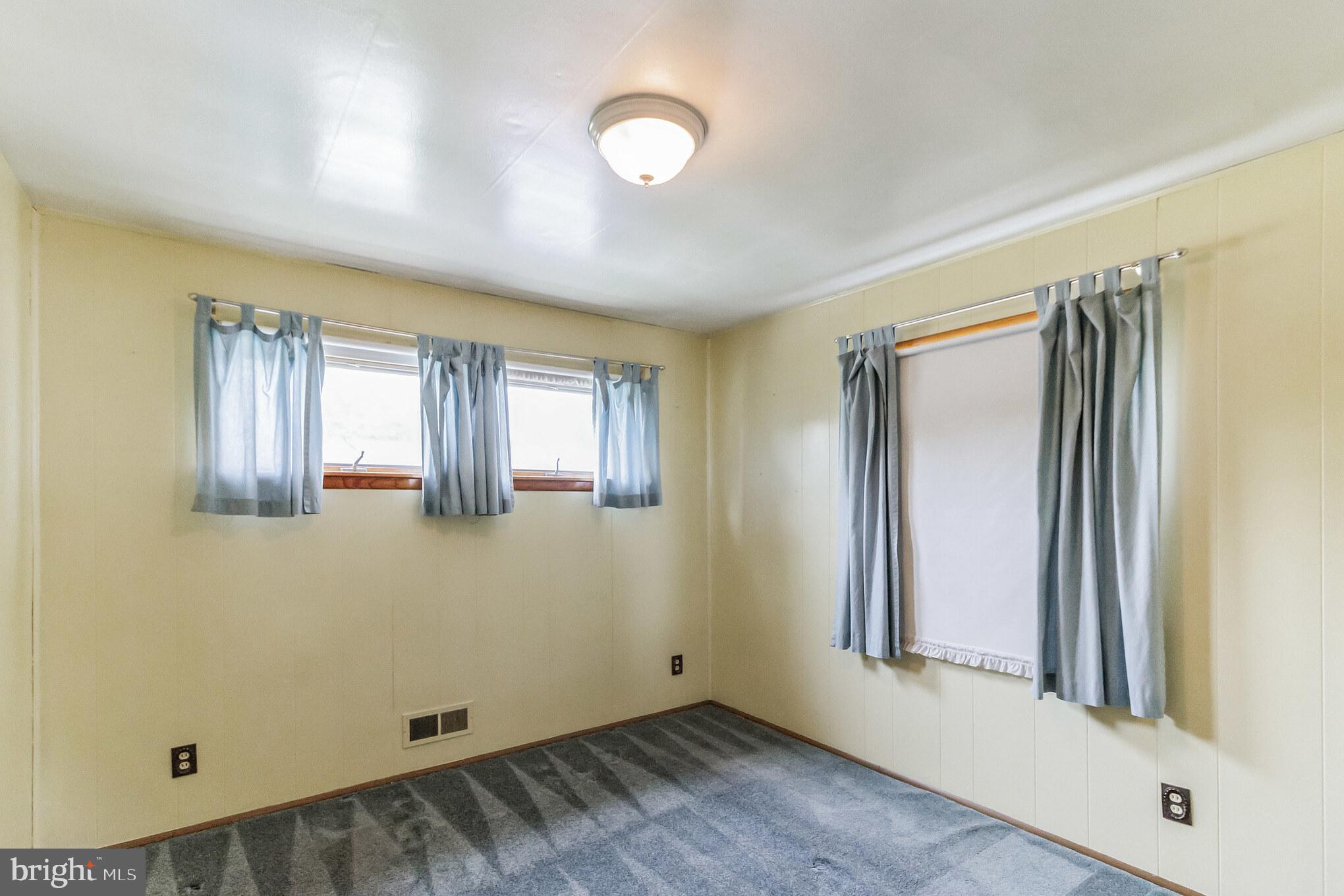 ALPINE GARDENS - Residential