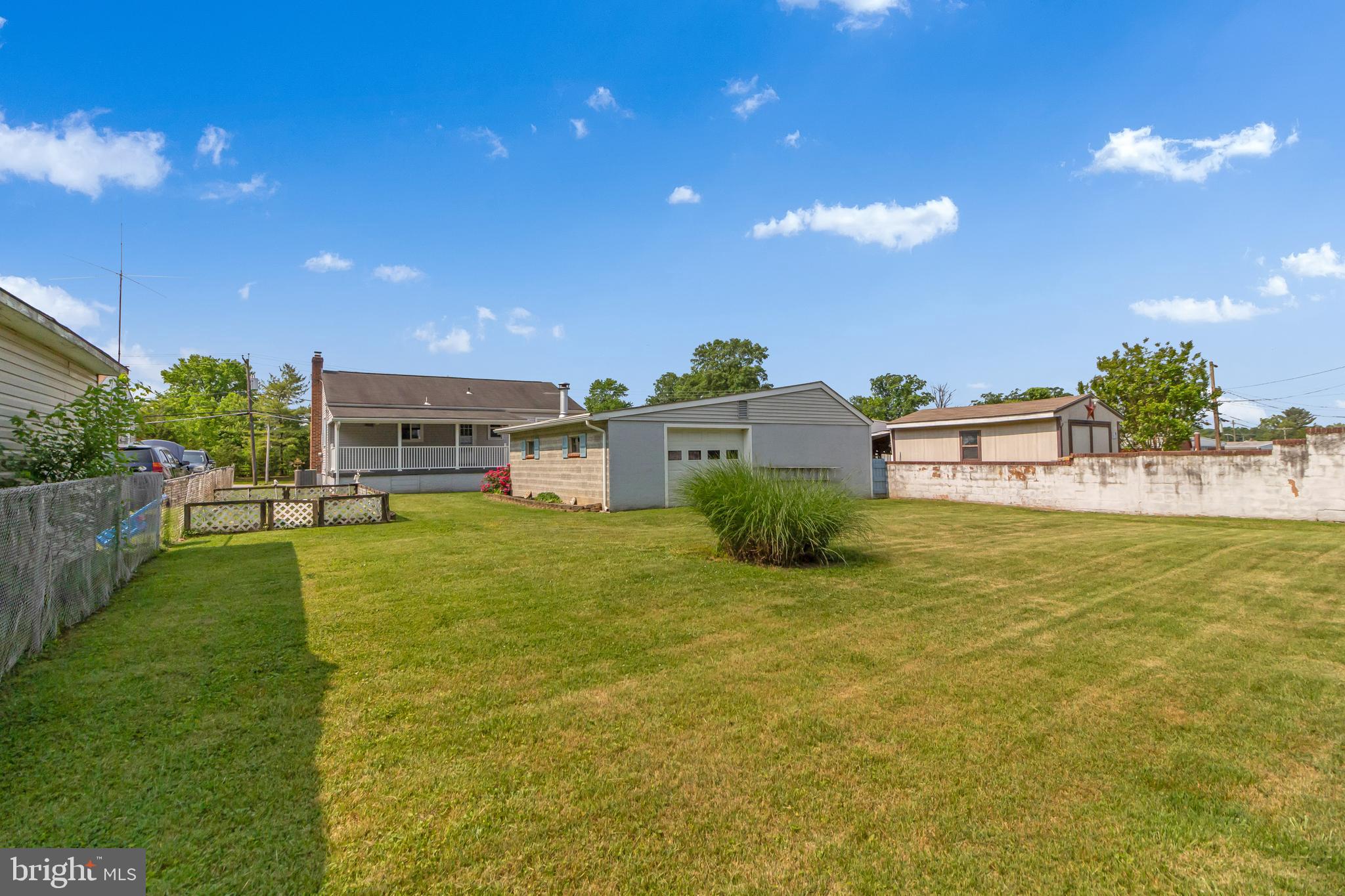ALPINE GARDENS - Residential
