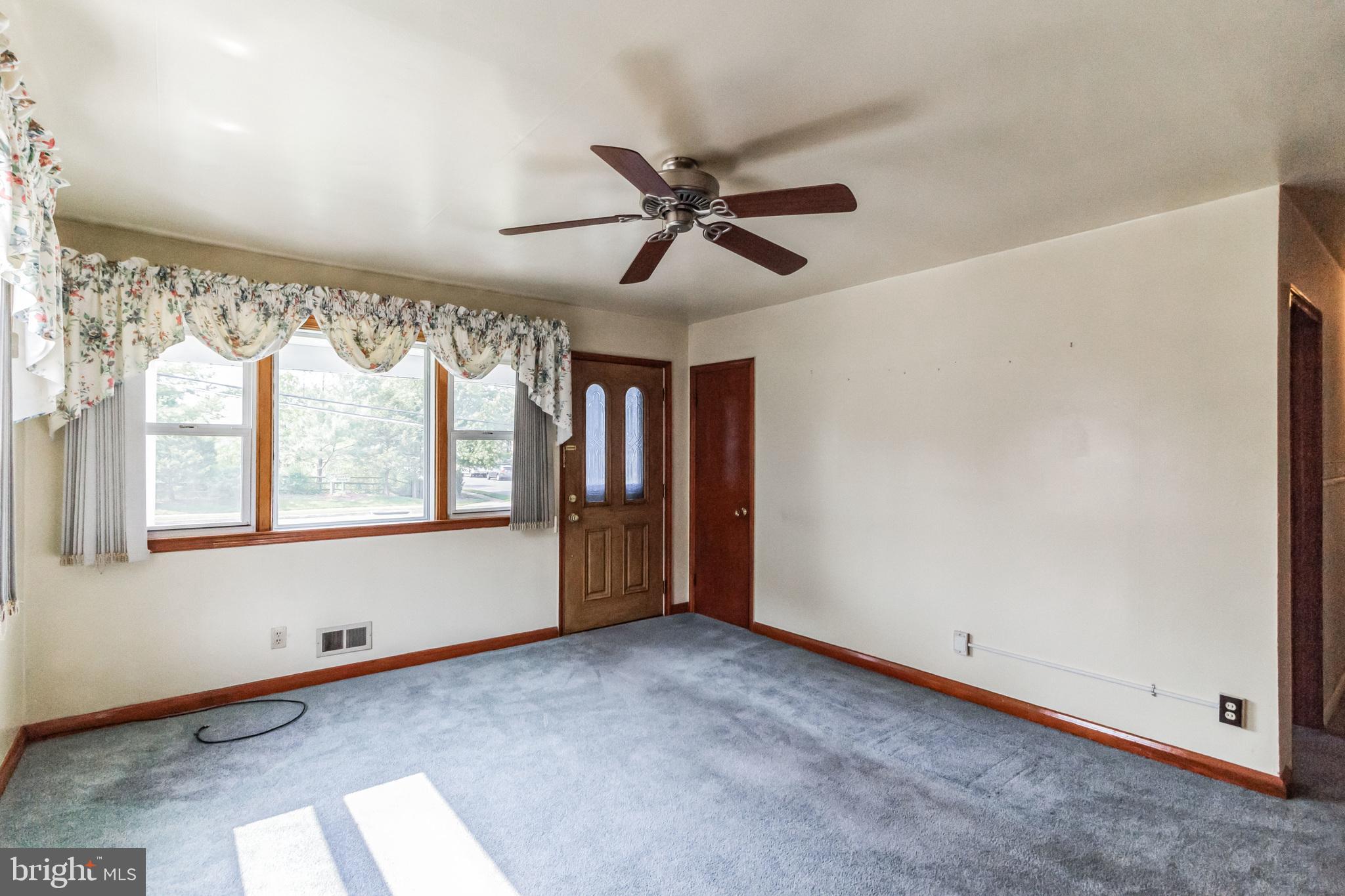 ALPINE GARDENS - Residential