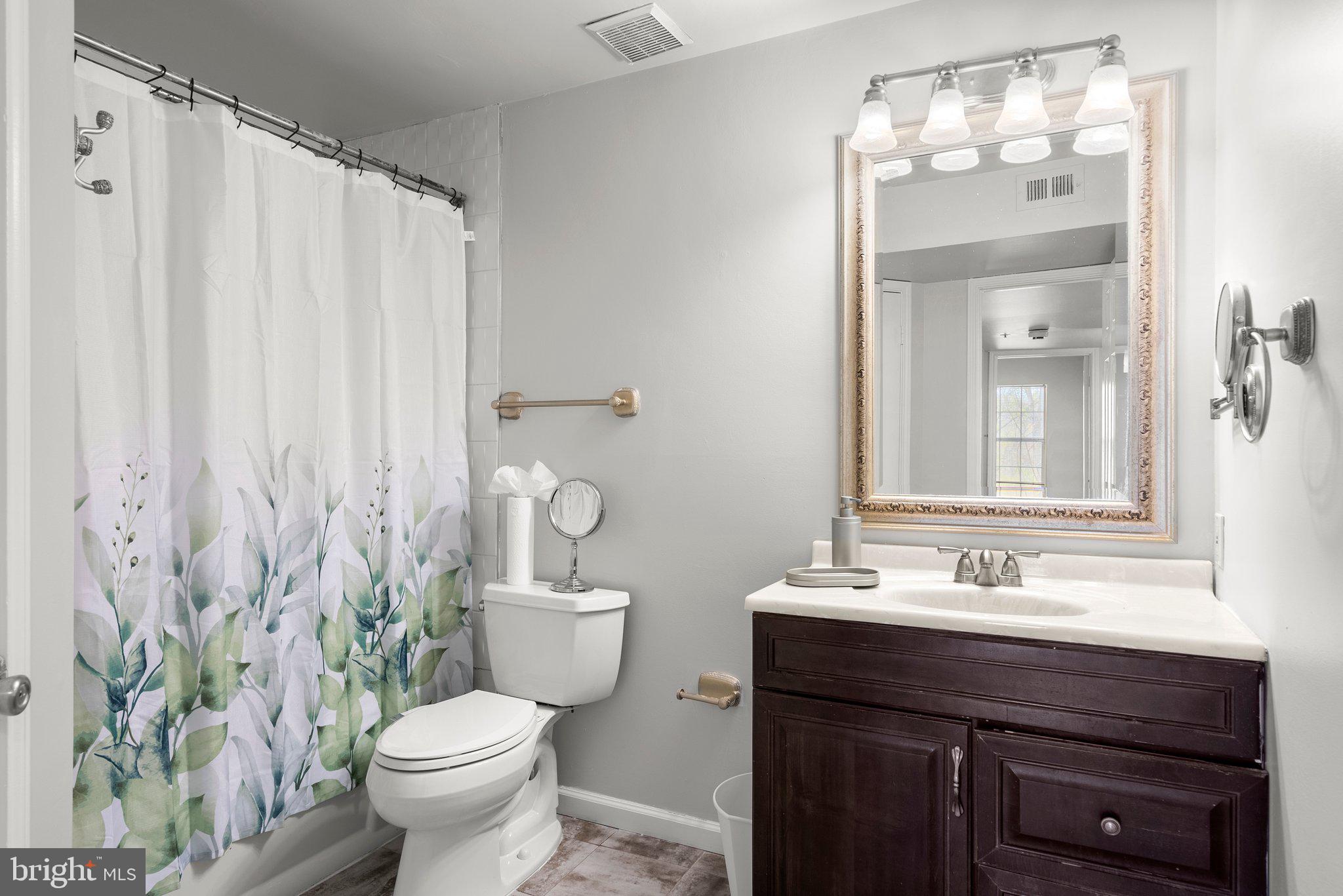 LORDS LANDING - Residential