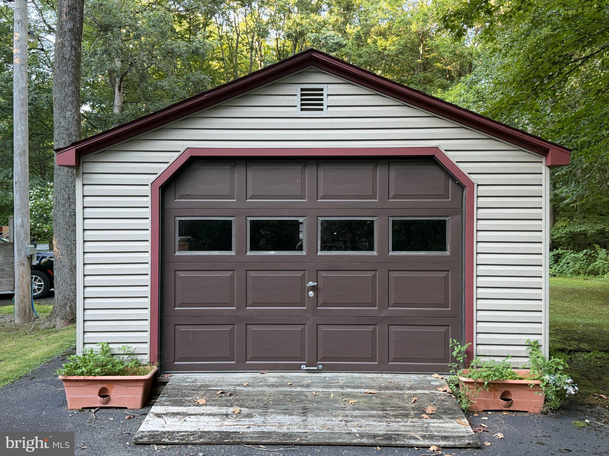 21 ROCKY LANE