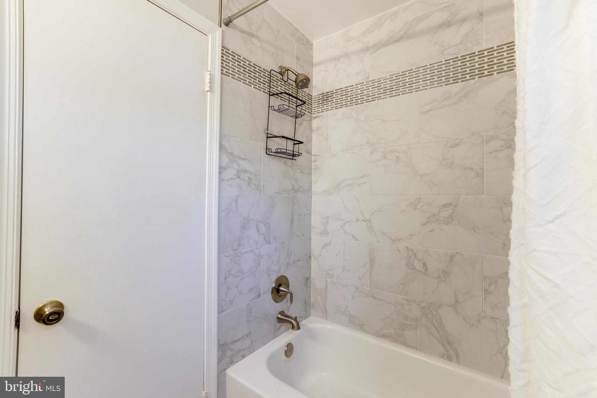 STRATTON WOODS - Residential