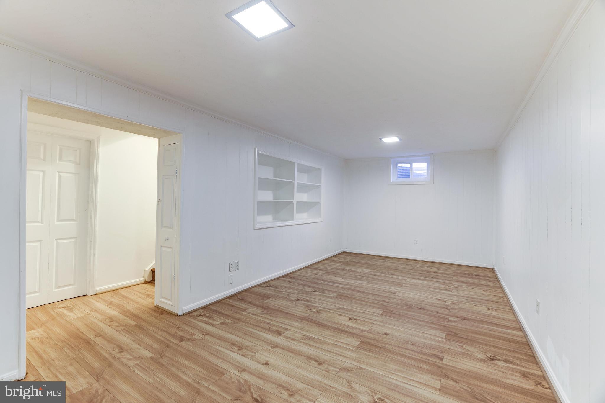 STRATTON WOODS - Residential