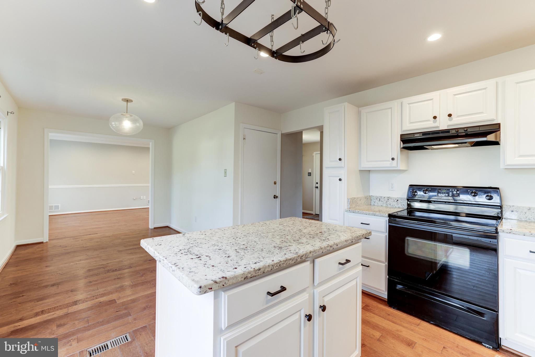 STRATTON WOODS - Residential