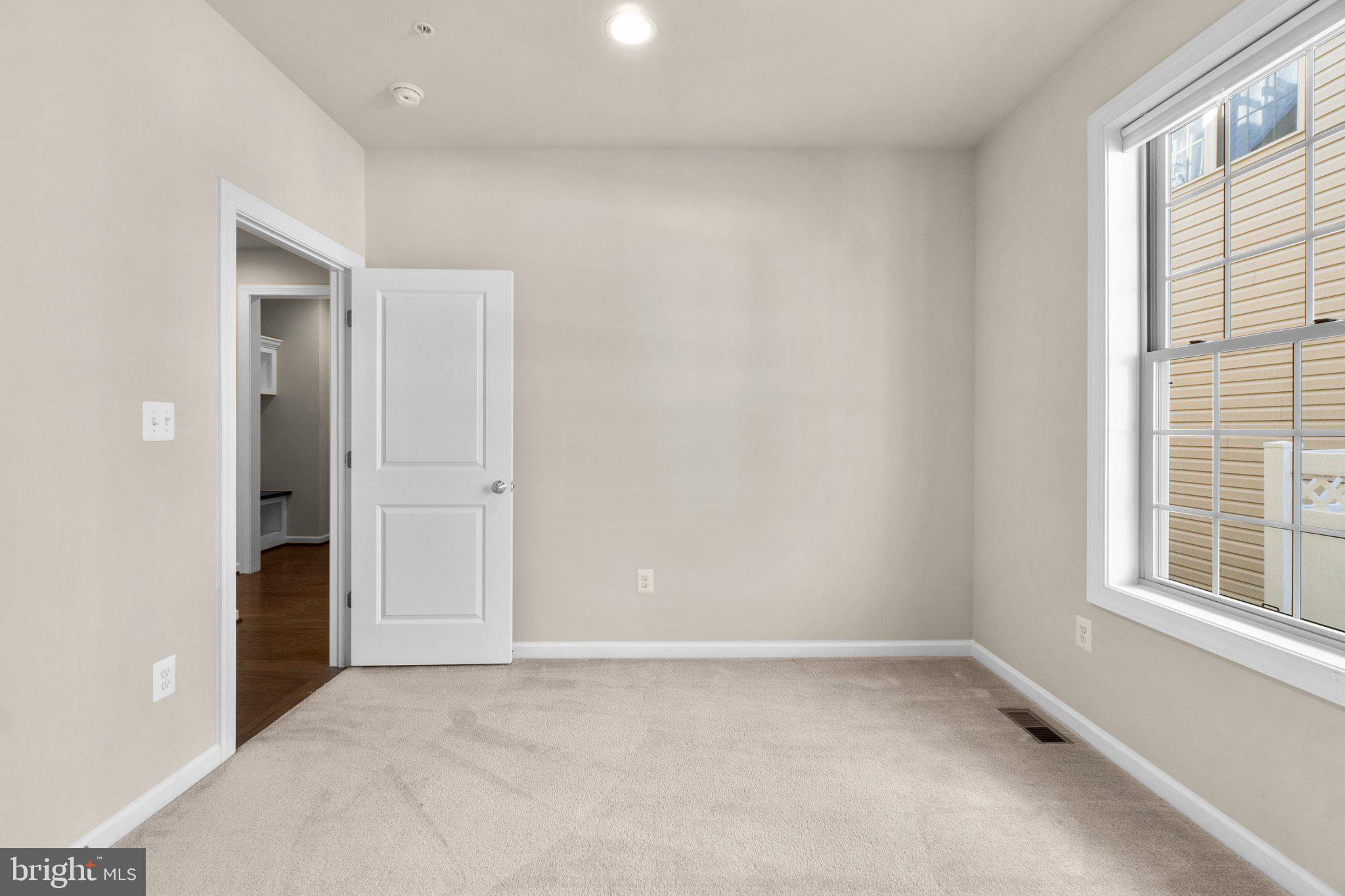 LANDSDALE - Residential