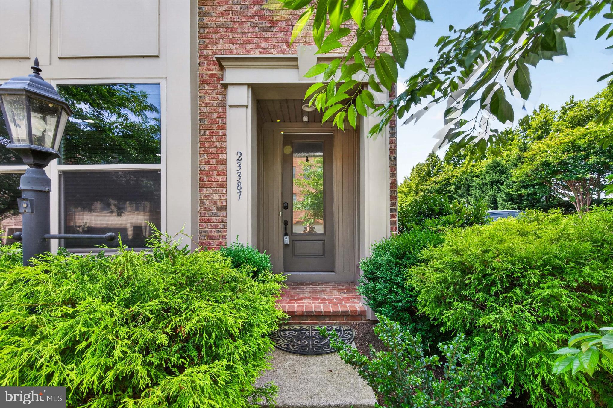 23387 EPPERSON SQUARE
