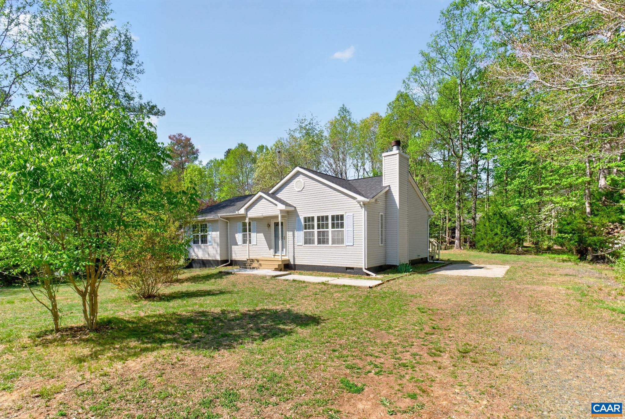 LAKE MONTICELLO - Residential