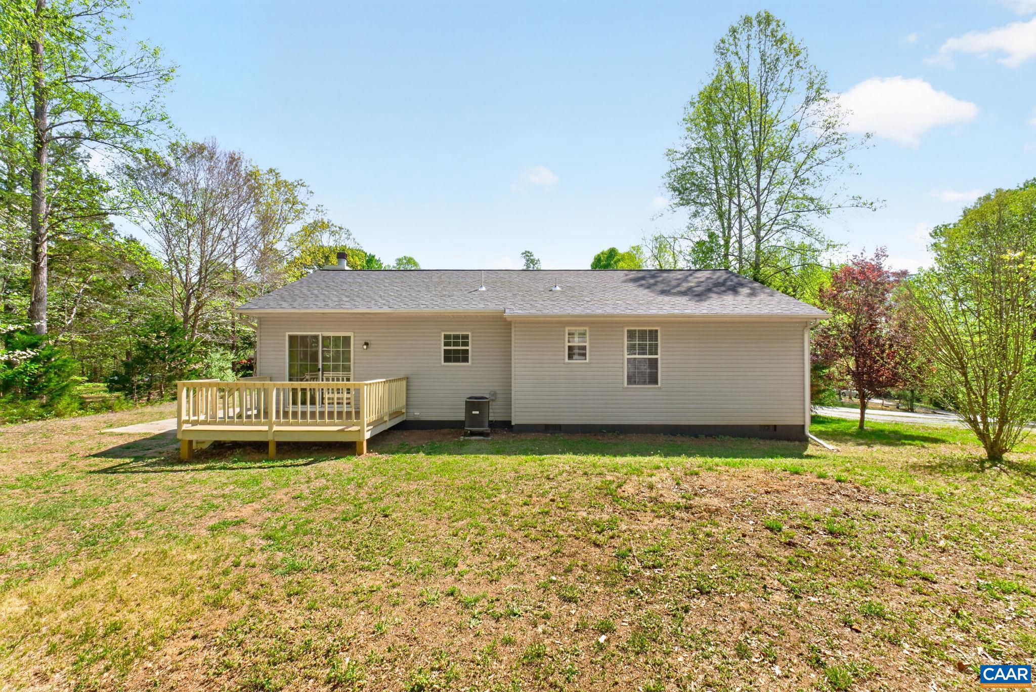 LAKE MONTICELLO - Residential