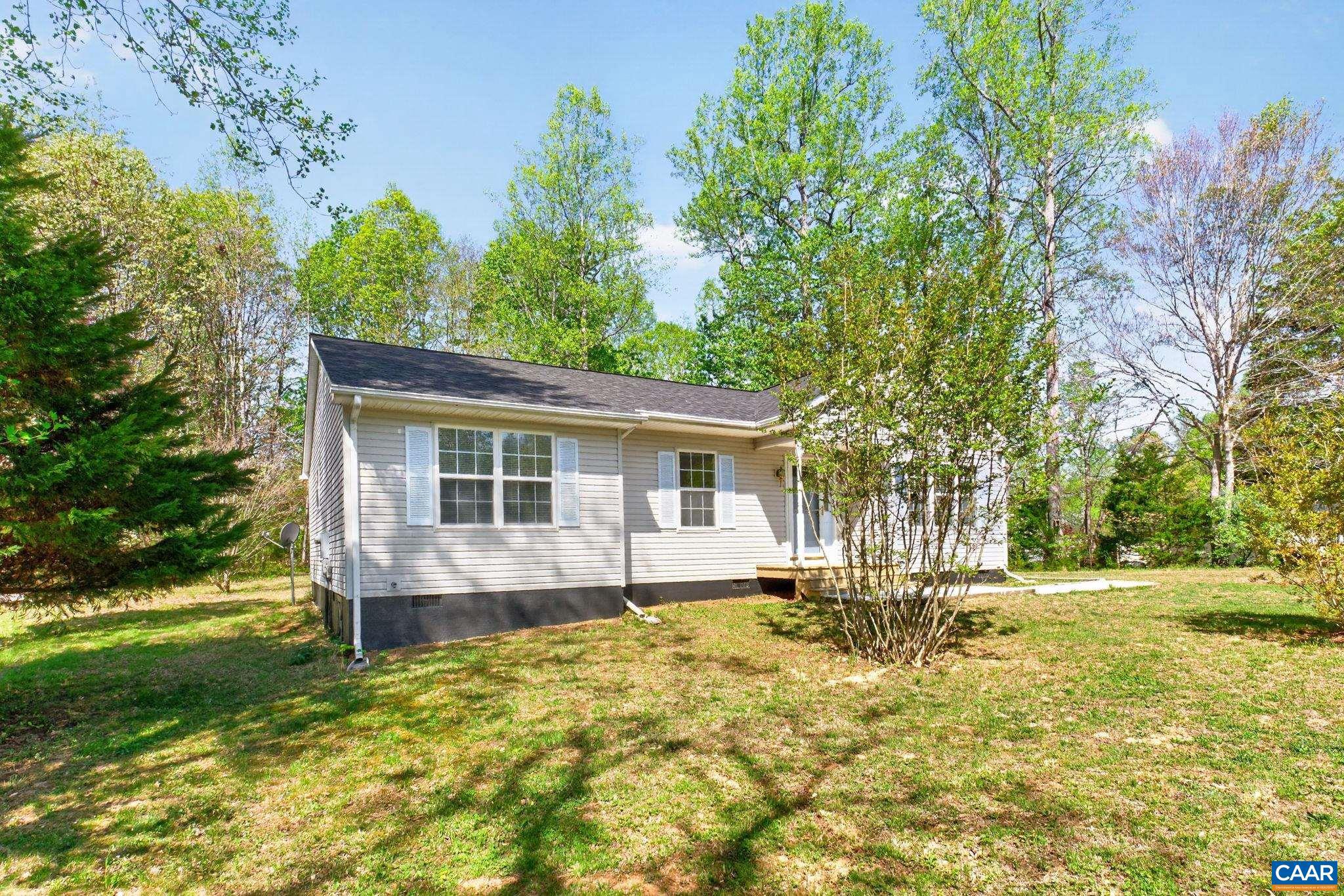 LAKE MONTICELLO - Residential