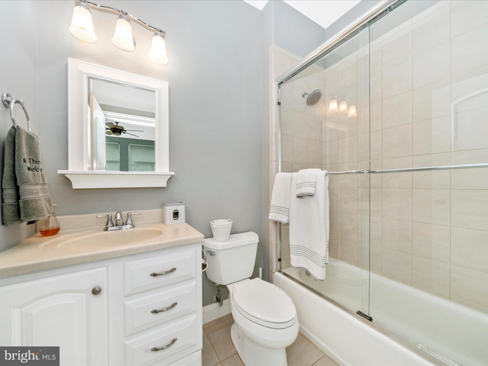 CREEKSIDE PLAZA - Residential