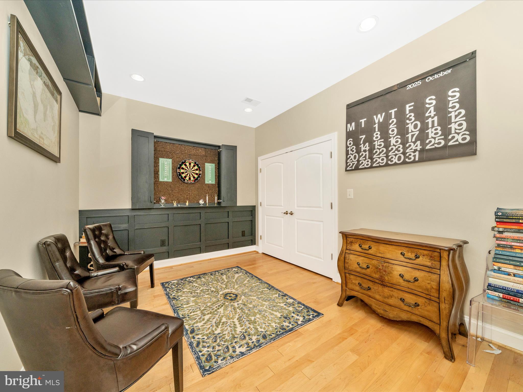 CREEKSIDE PLAZA - Residential