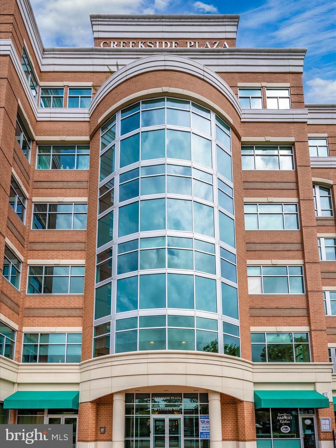 CREEKSIDE PLAZA - Residential