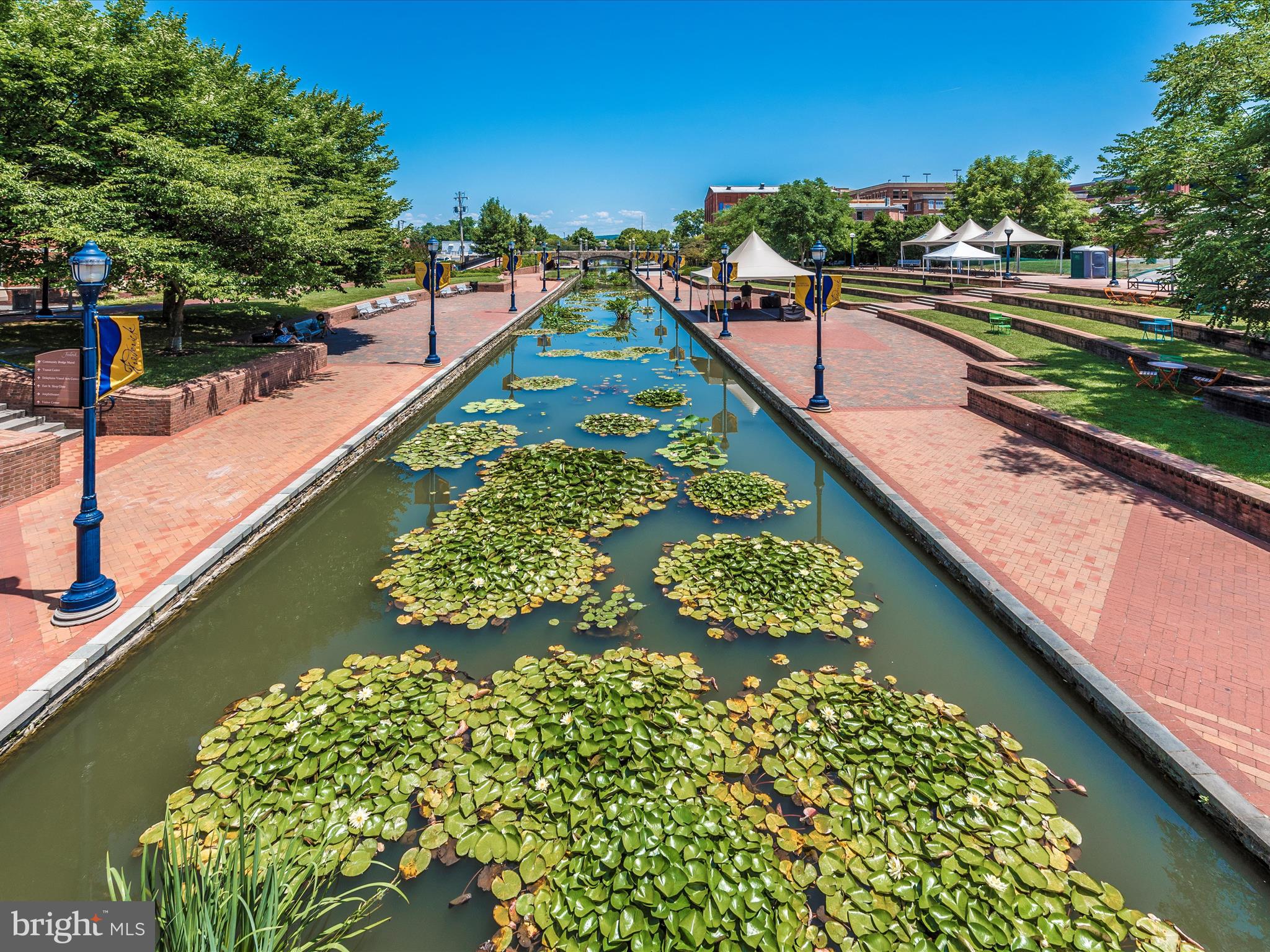 CREEKSIDE PLAZA - Residential