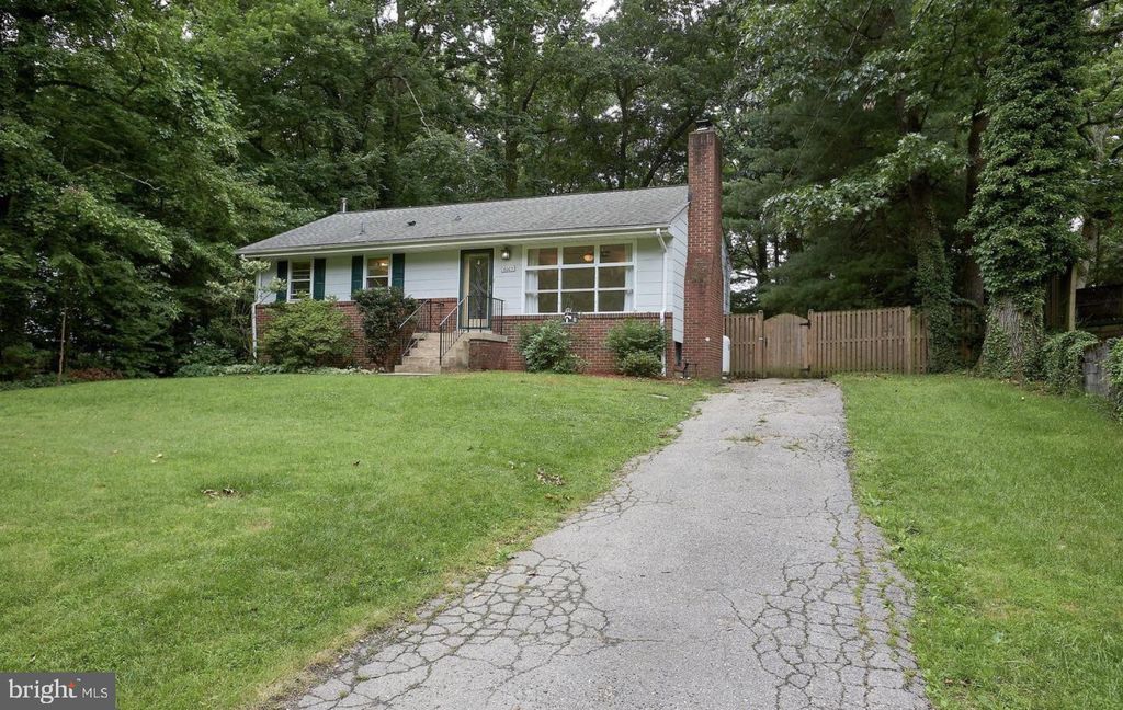 Photo of 6003 Windham Road, LAUREL, MD 20707 (MLS # MDPG2178488)