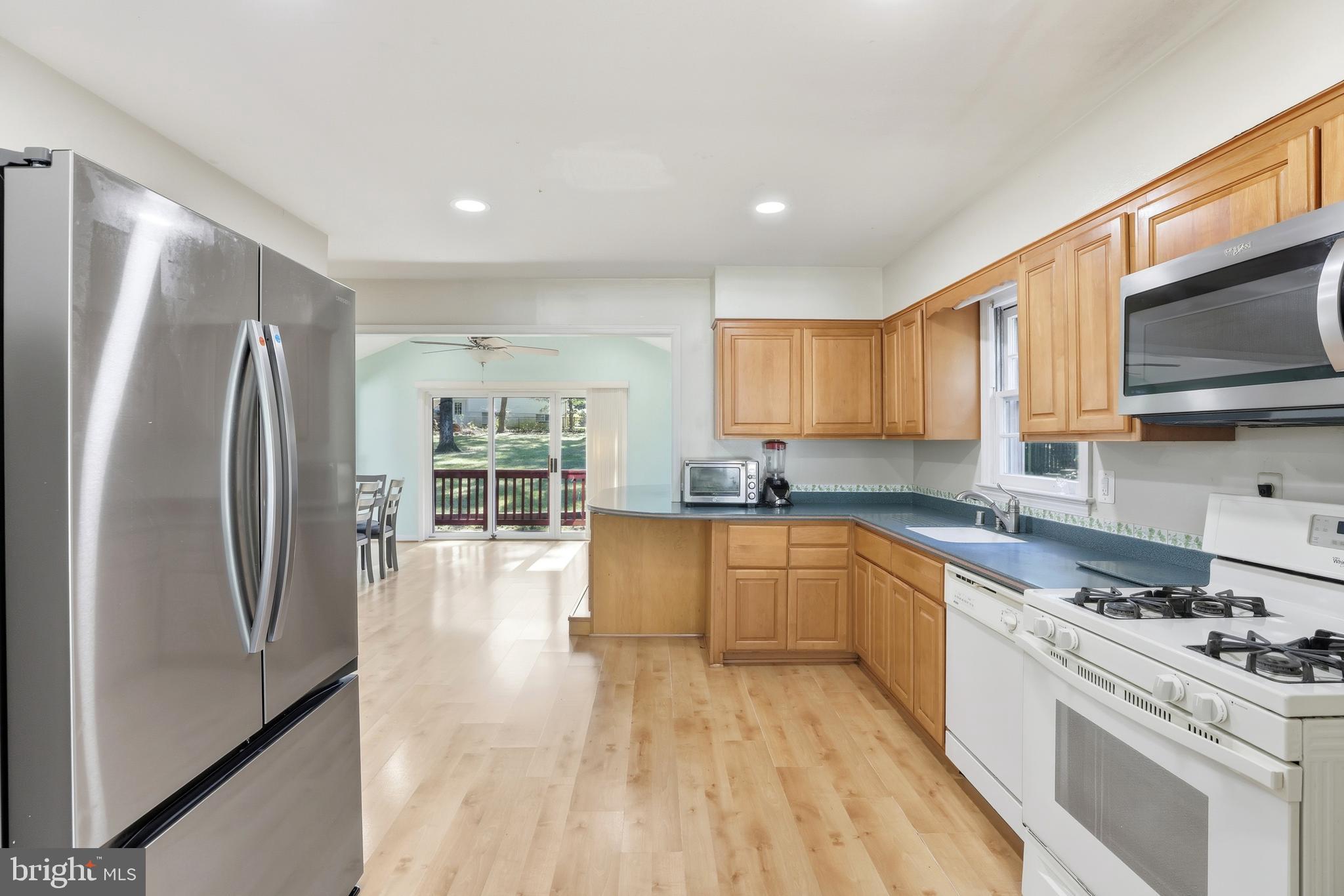 WEST LAUREL ACRES - Residential