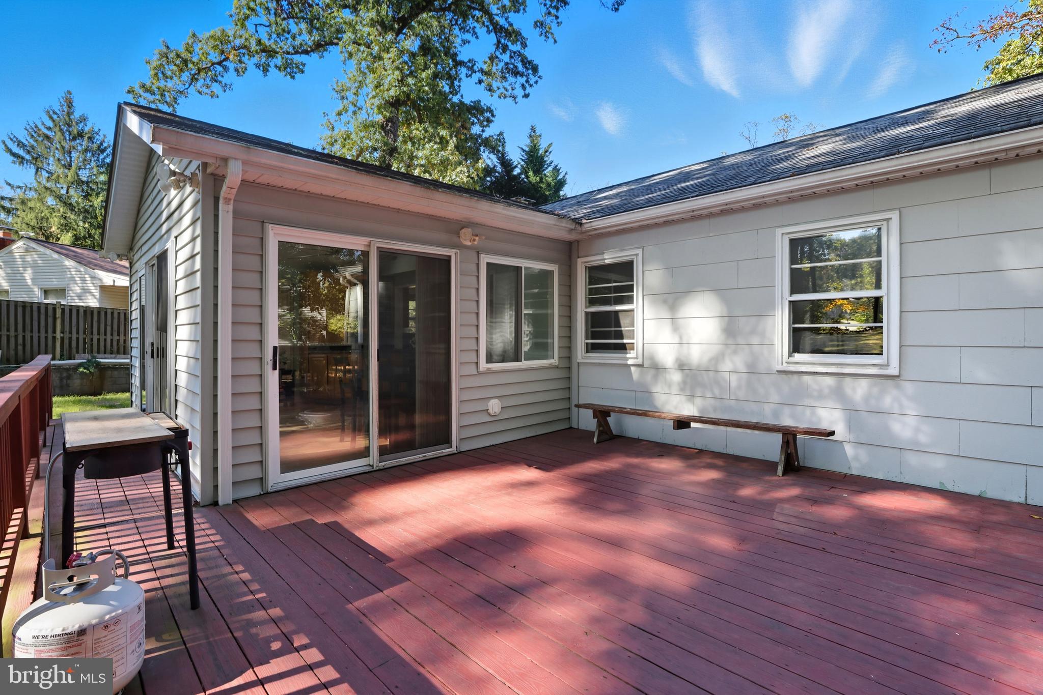 WEST LAUREL ACRES - Residential